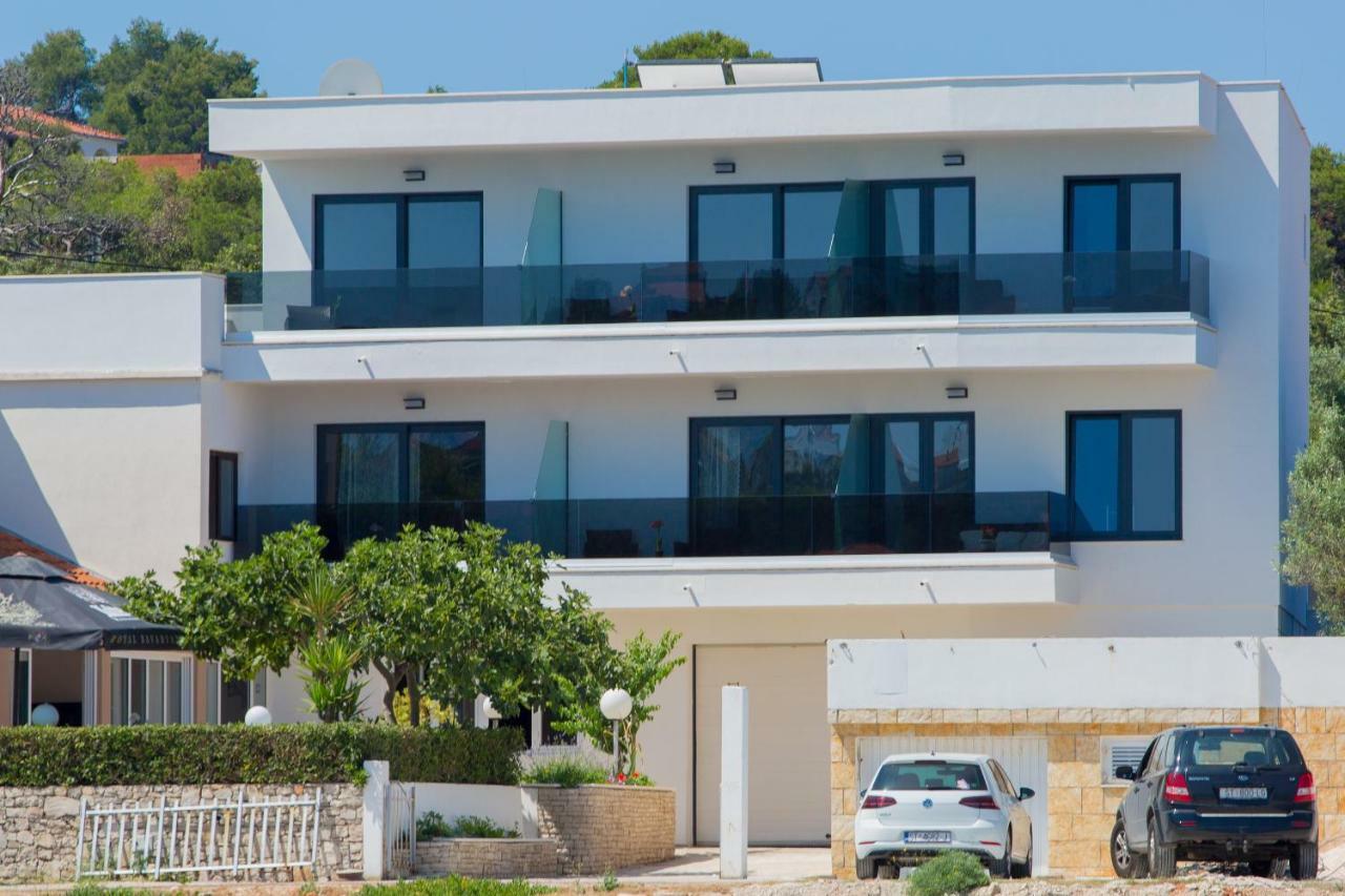 Hotel Paradise Punta Nečujam Exteriör bild