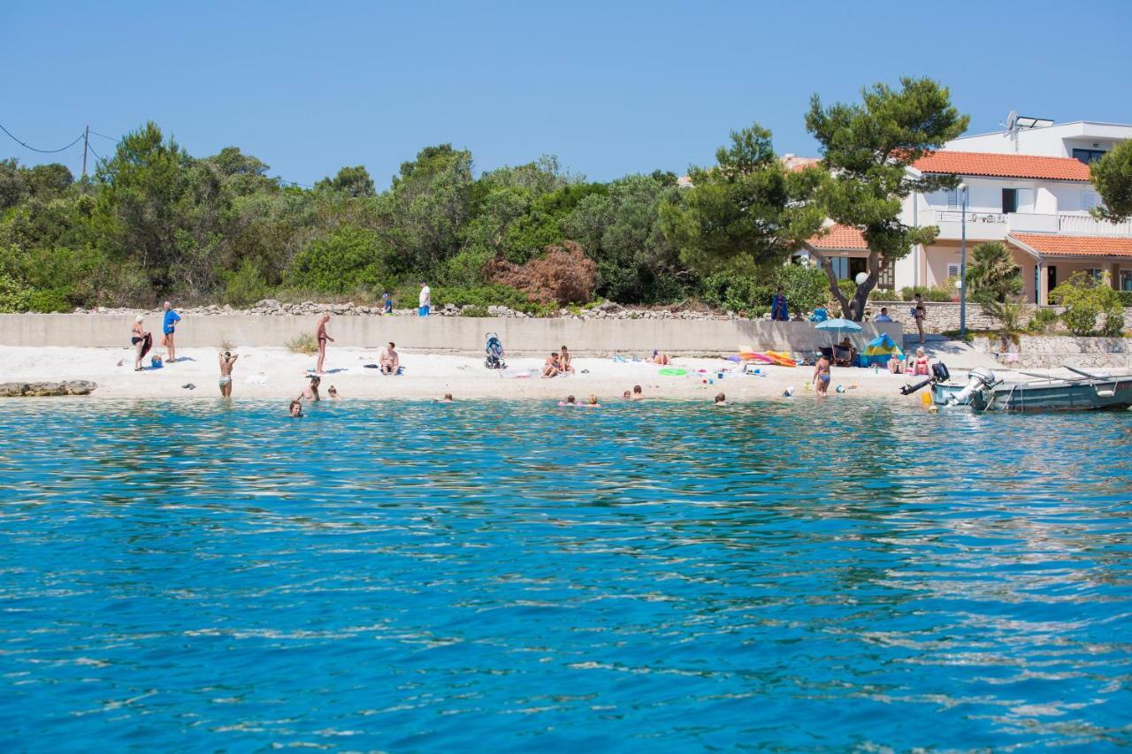 Hotel Paradise Punta Nečujam Exteriör bild